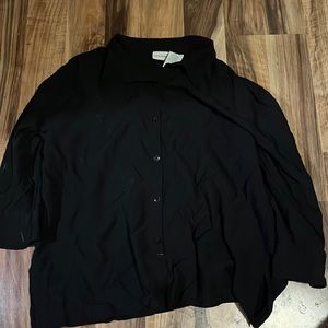 black button up mid sleeve blouse